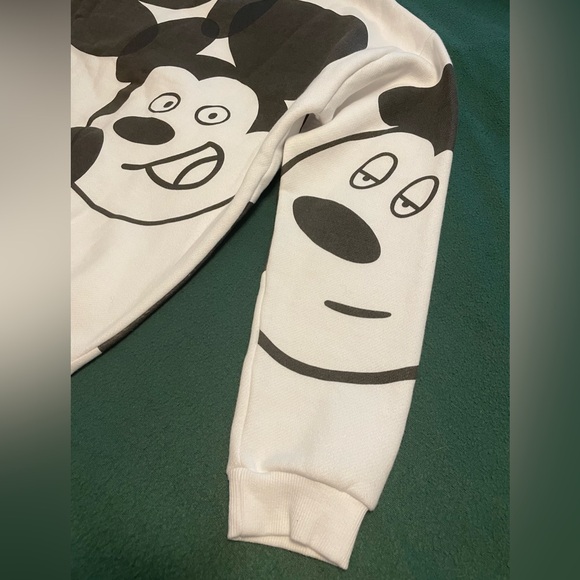 Disney Art Series Mickey Sweatshirt - Picture 8 of 12